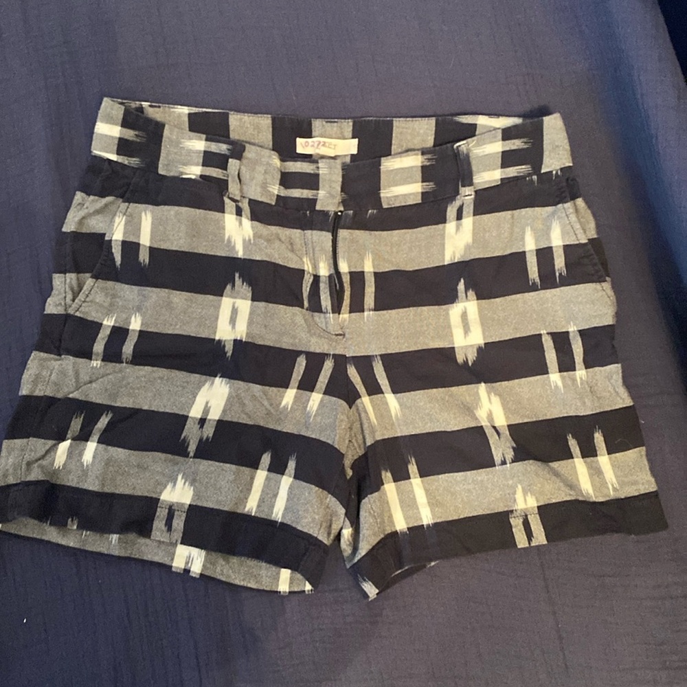 Loft size 8 shorts